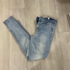 Garage Size 01 Skinny Jeans
